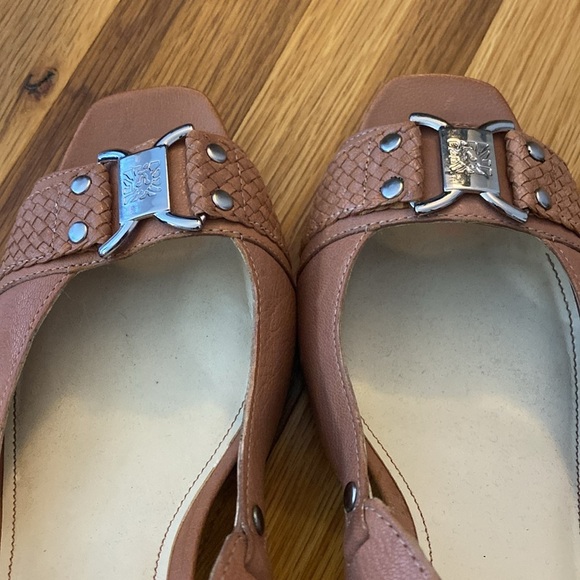 Anne Klein Women’s Brown Heels With Silver Buckle Size 8 - Picture 3 of 10